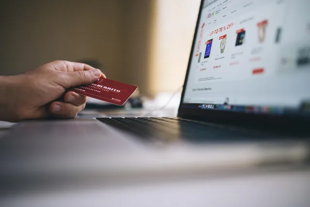 ecommerce, shopping, credit card, payment, money, laptop, computer, ecommerce, ecommerce, ecommerce, ecommerce, ecommerce, credit card, payment. Compare the three commerce reviews business models before you commit